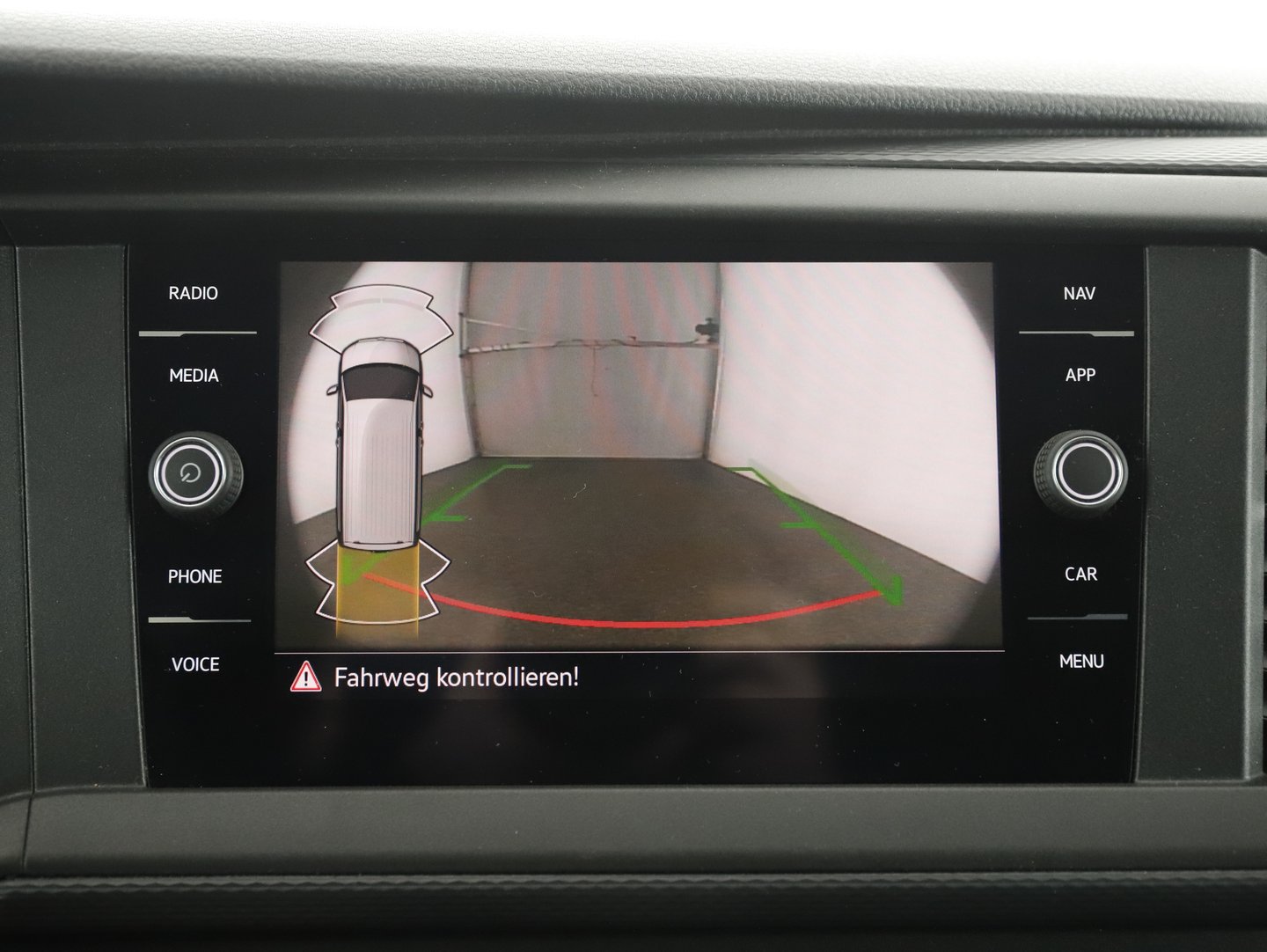 VW Transporter Kastenwagen Entry TDI | Bild 12 von 17