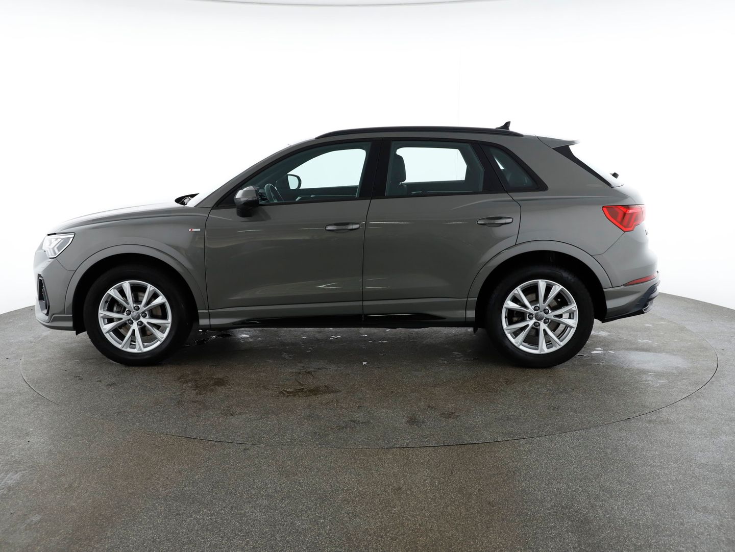 Audi Q3 35 TFSI S line exterieur | Bild 2 von 26