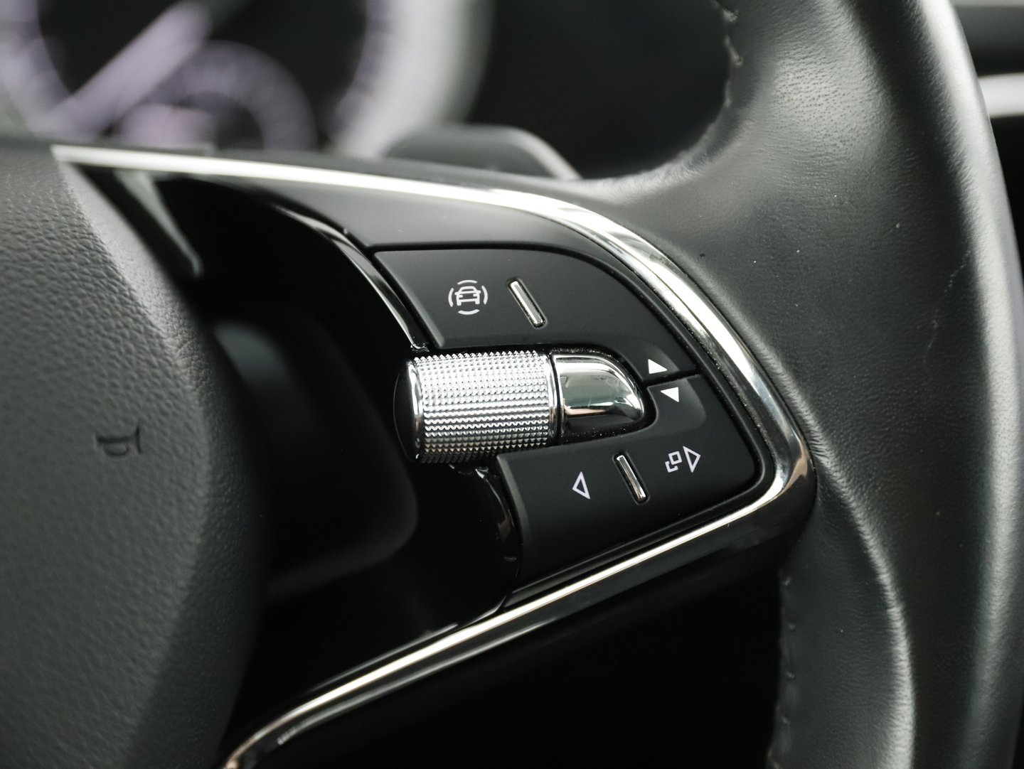 Škoda Superb Kombi 2,0 TDI 4x4 Ambition DSG | Bild 18 von 29
