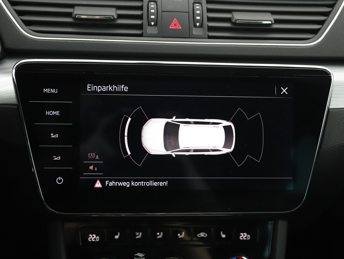 Škoda Superb Kombi 2,0 TDI 4x4 Ambition DSG | Bild 21 von 29