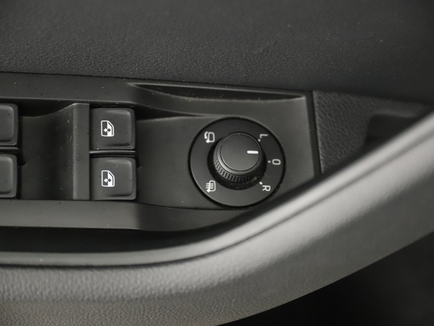 Škoda Superb Kombi 2,0 TDI 4x4 Ambition DSG | Bild 11 von 29