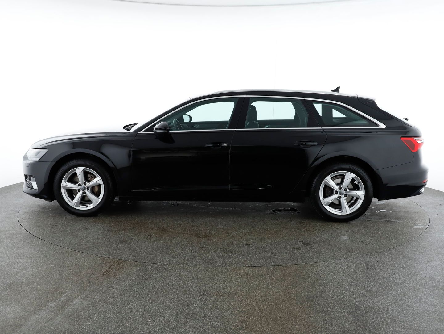 Audi A6 Avant 35 TDI Sport | Bild 2 von 28