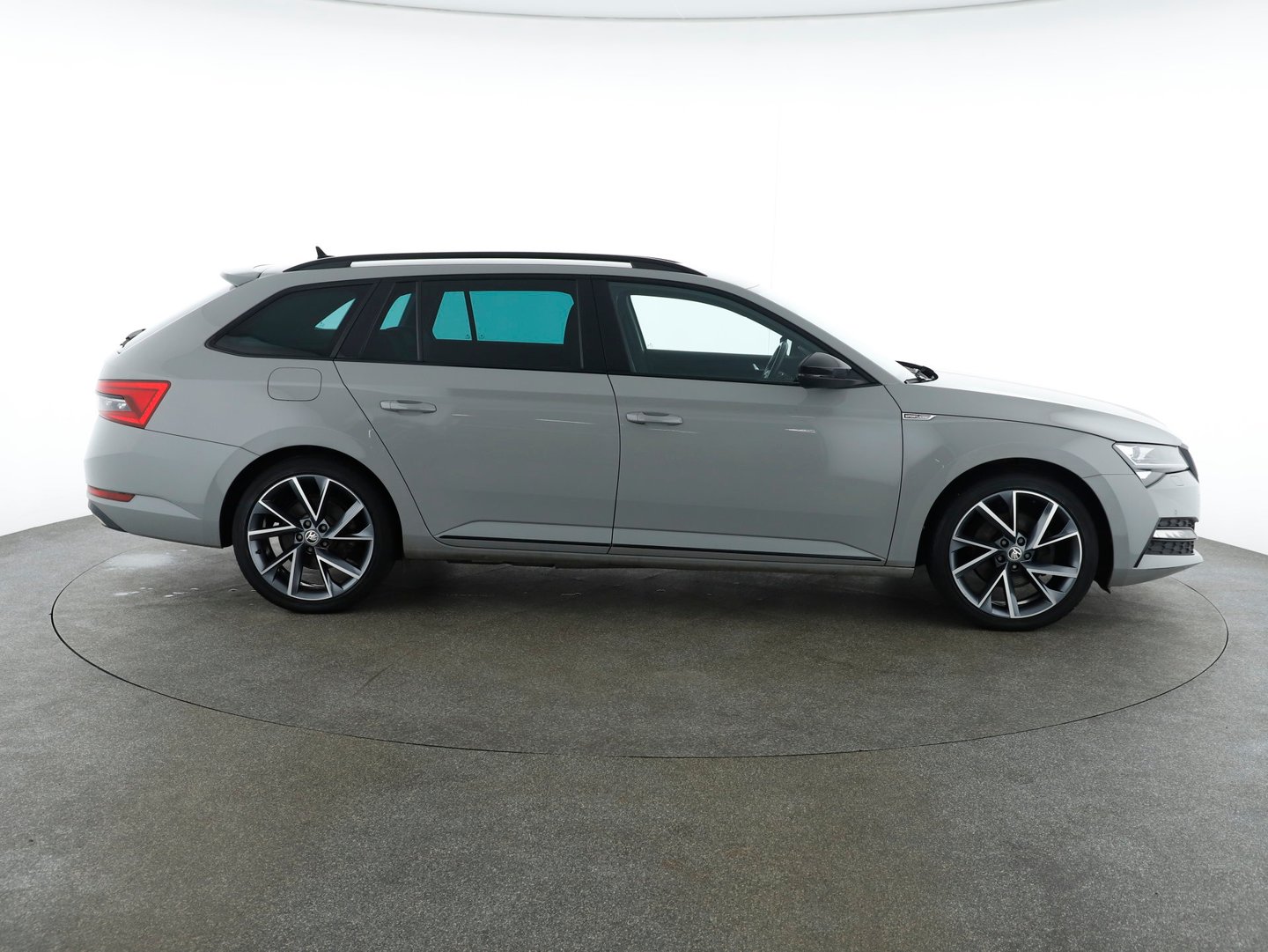 Škoda SUPERB Combi iV Style DSG | Bild 6 von 30