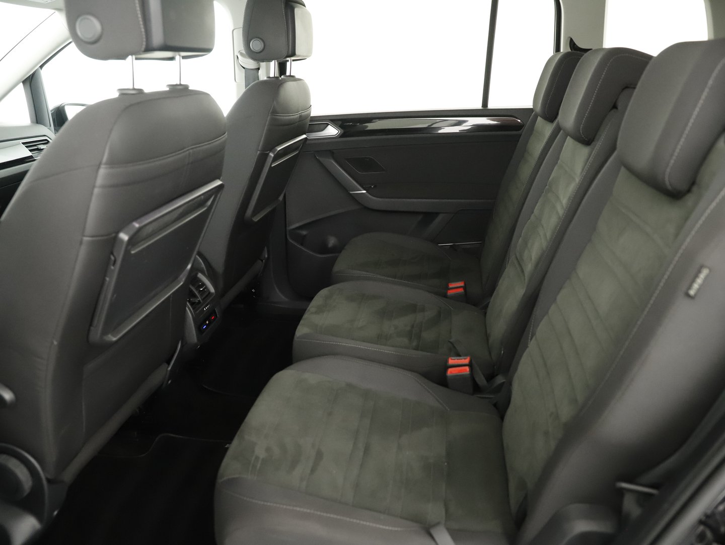 VW Touran Highline TDI SCR | Bild 12 von 27