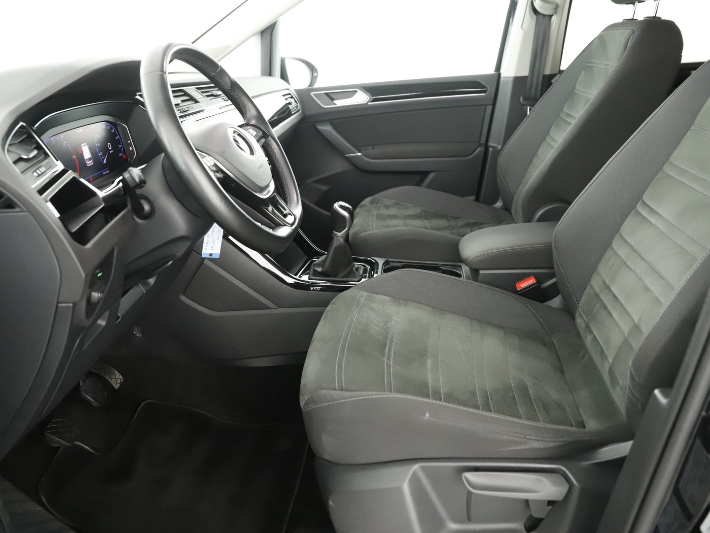 VW Touran Highline TDI SCR | Bild 11 von 27