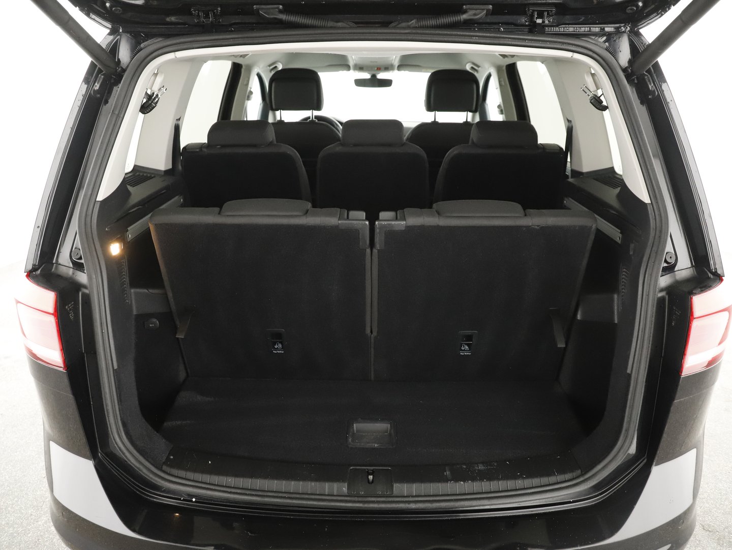 VW Touran Highline TDI SCR | Bild 27 von 27