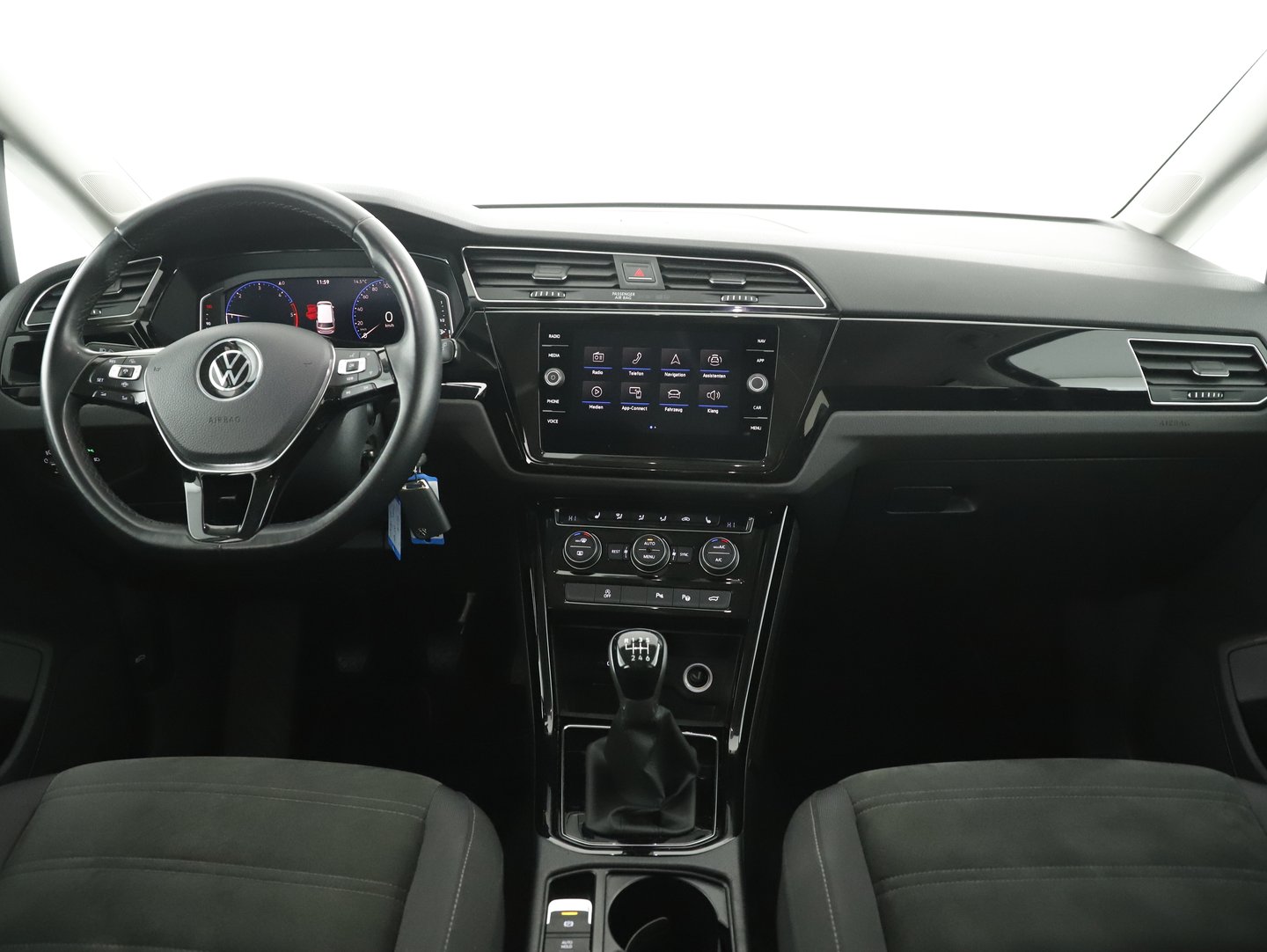 VW Touran Highline TDI SCR | Bild 13 von 27