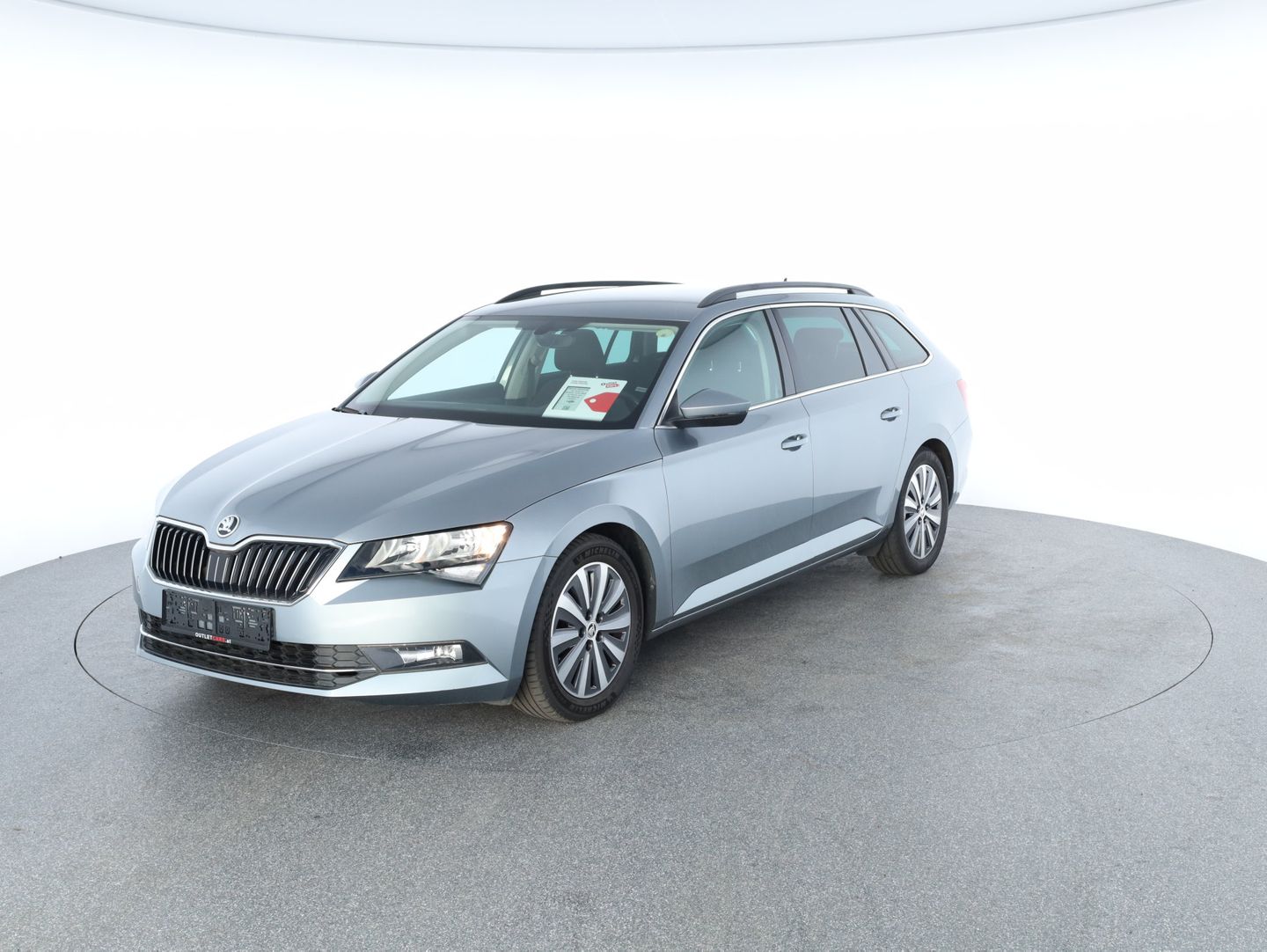 Škoda Superb Kombi 1,6 TDI Active | Bild 1 von 20