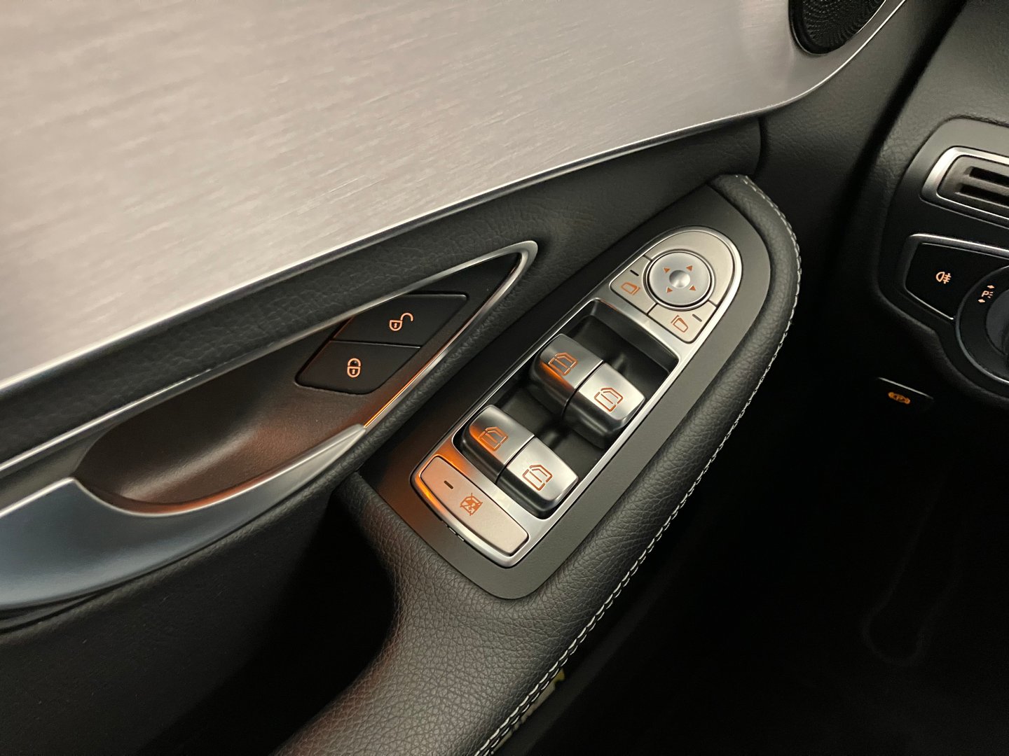Mercedes C 220 d T 4MATIC Aut. | Bild 9 von 29