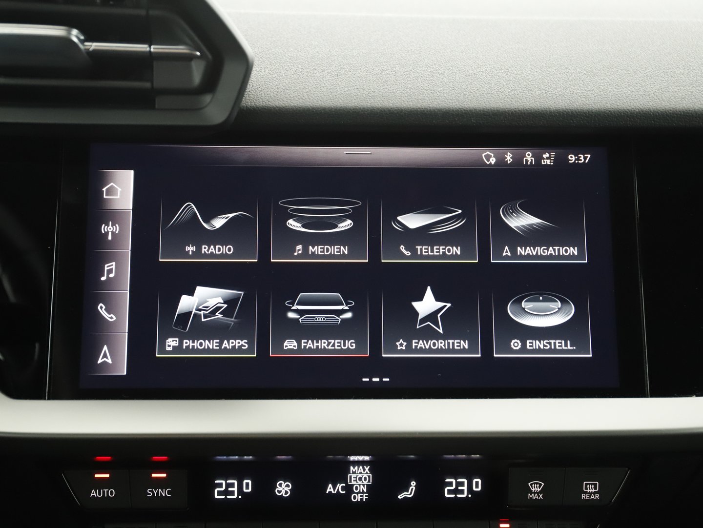Audi A3 Sportback 40 TFSI e S line | Bild 16 von 28