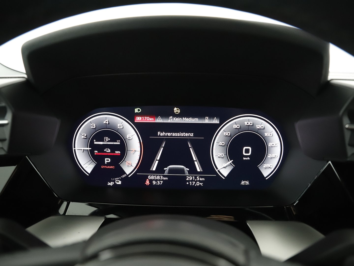 Audi A3 Sportback 40 TFSI e S line | Bild 15 von 28
