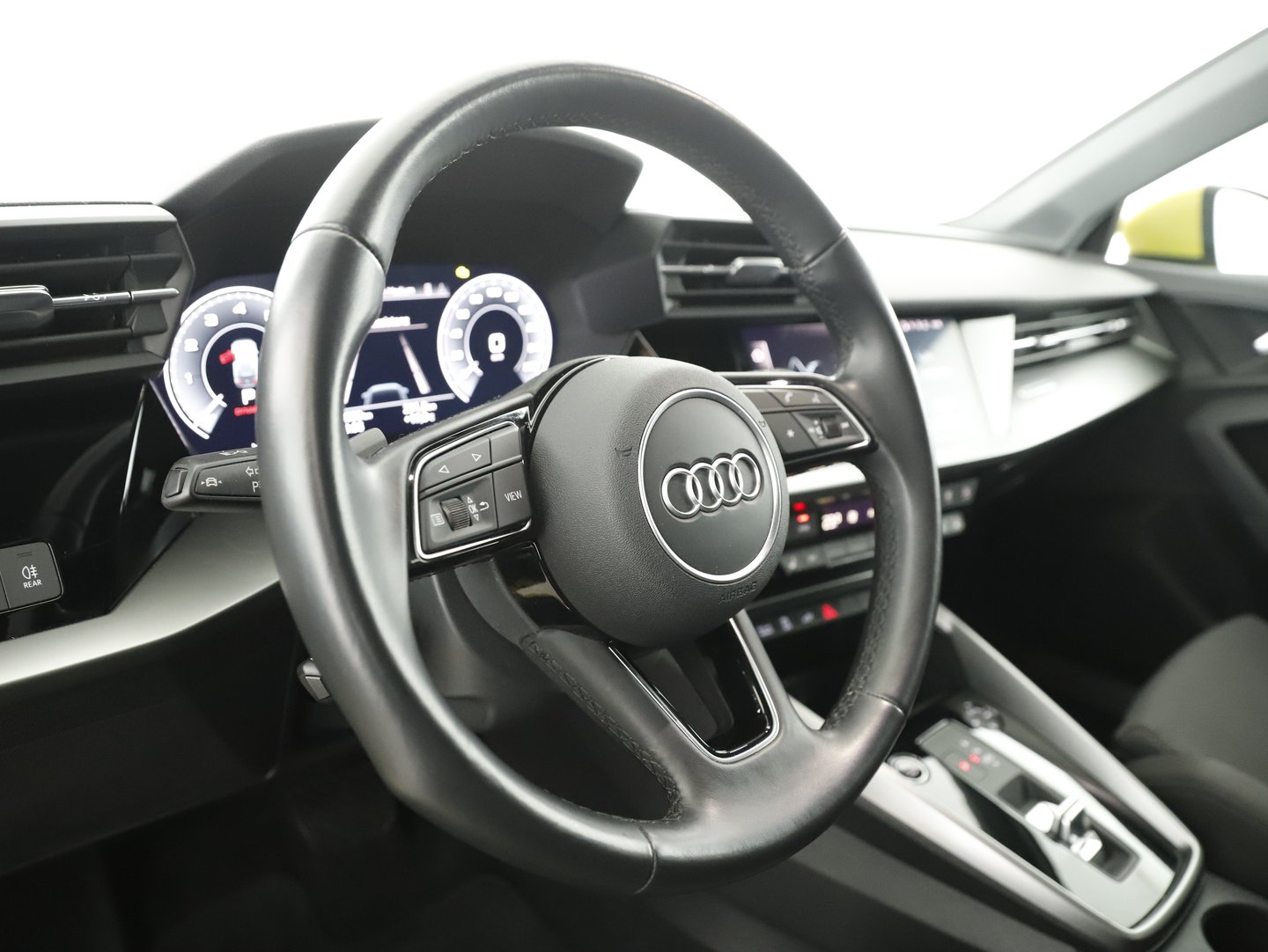 Audi A3 Sportback 40 TFSI e S line | Bild 11 von 28