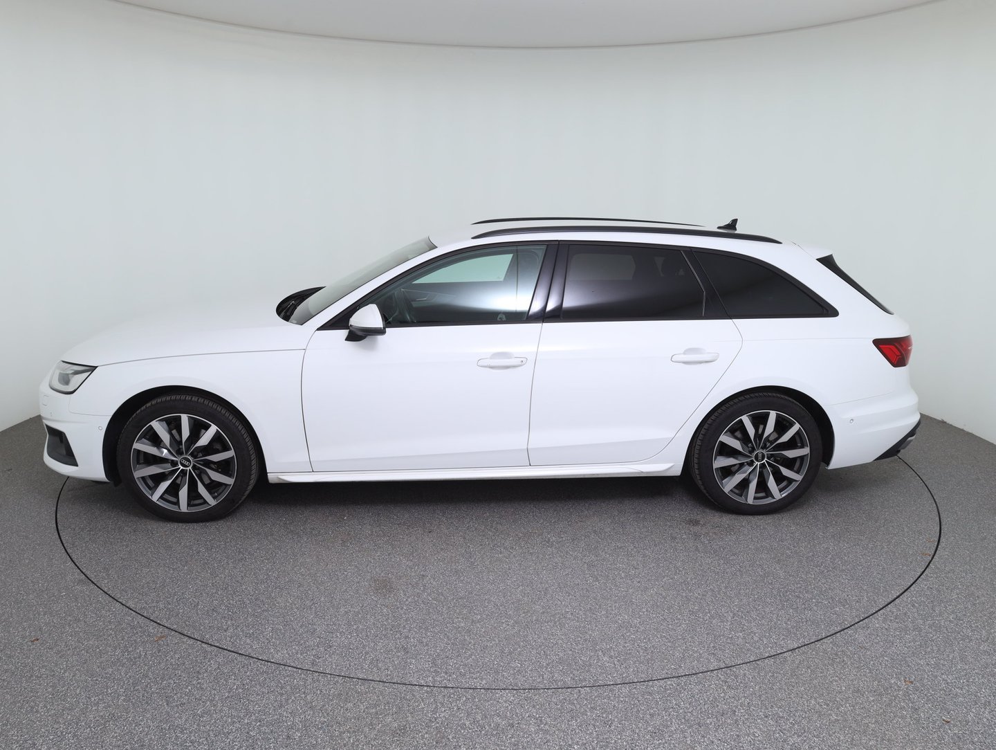 Audi A4 Avant 35 TDI | Bild 8 von 10