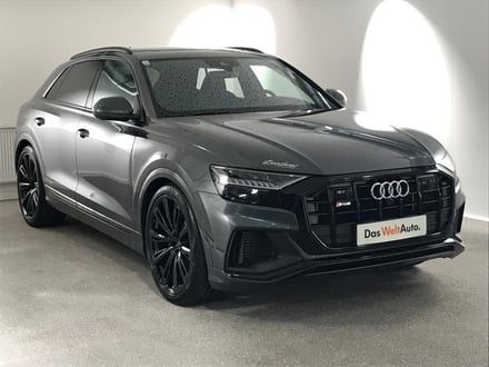 Audi SQ8 TFSI quattro