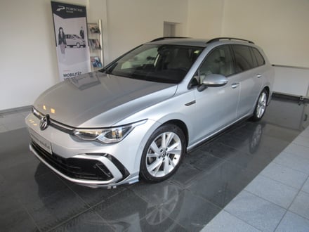 VW Golf Variant R-Line mHeV DSG