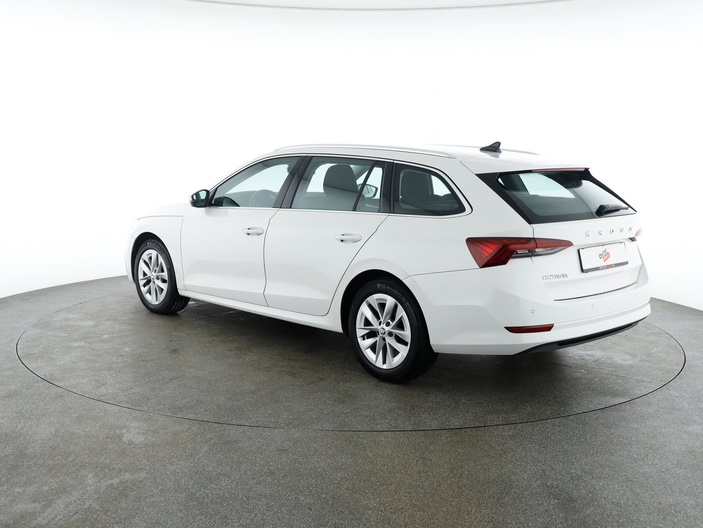 Škoda OCTAVIA Combi Business TDI | Bild 7 von 29