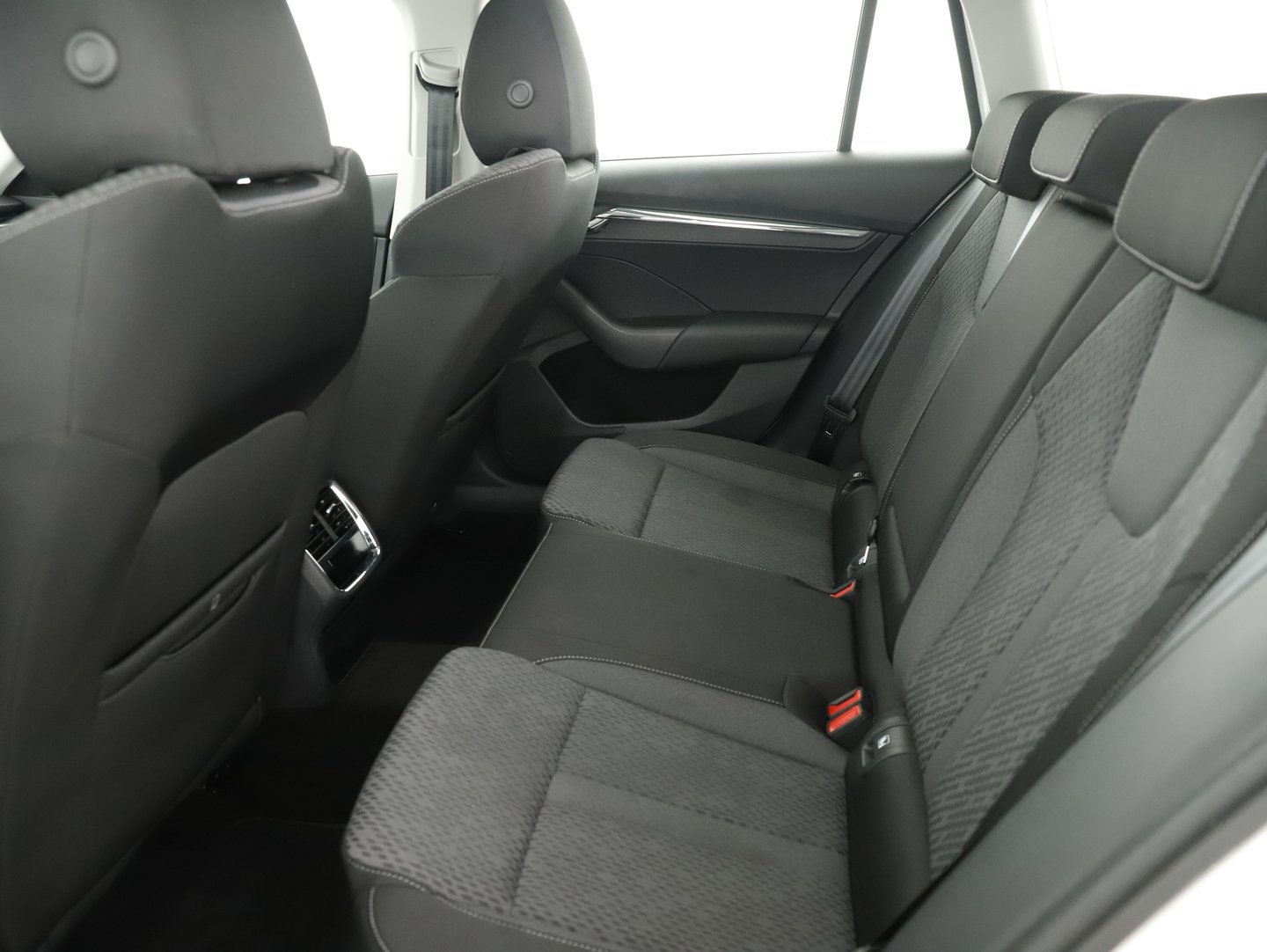 Škoda OCTAVIA Combi Business TDI | Bild 24 von 29