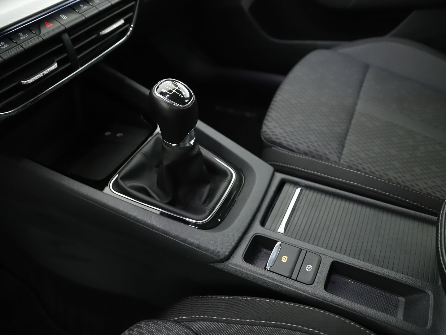 Škoda OCTAVIA Combi Business TDI | Bild 23 von 29