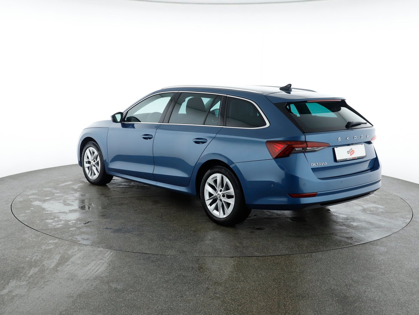 Škoda OCTAVIA Premium TDI DSG | Bild 2 von 24