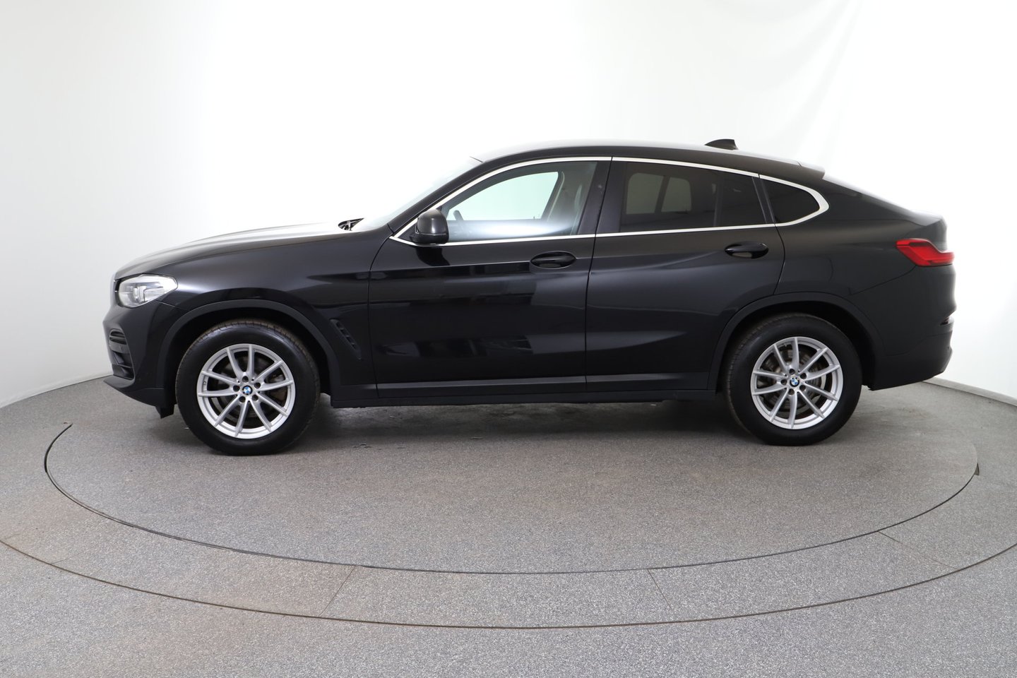 BMW X4 xDrive 20d Aut. | Bild 2 von 27