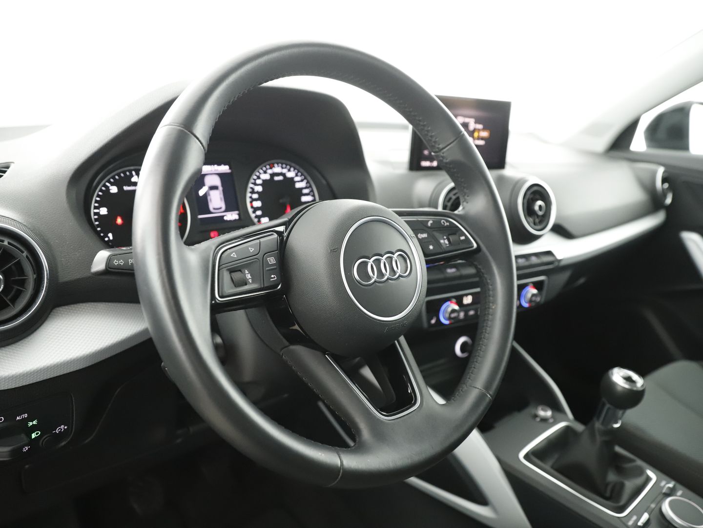 Audi Q2 30 TDI | Bild 14 von 27