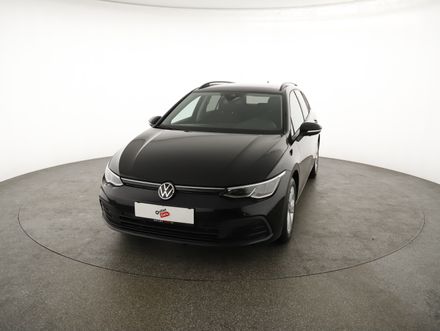 VW Golf VIII Variant Life