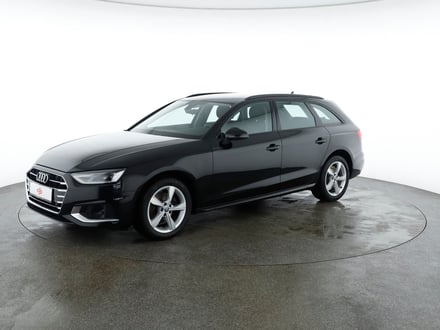 Audi A4 Avant 30 TDI advanced