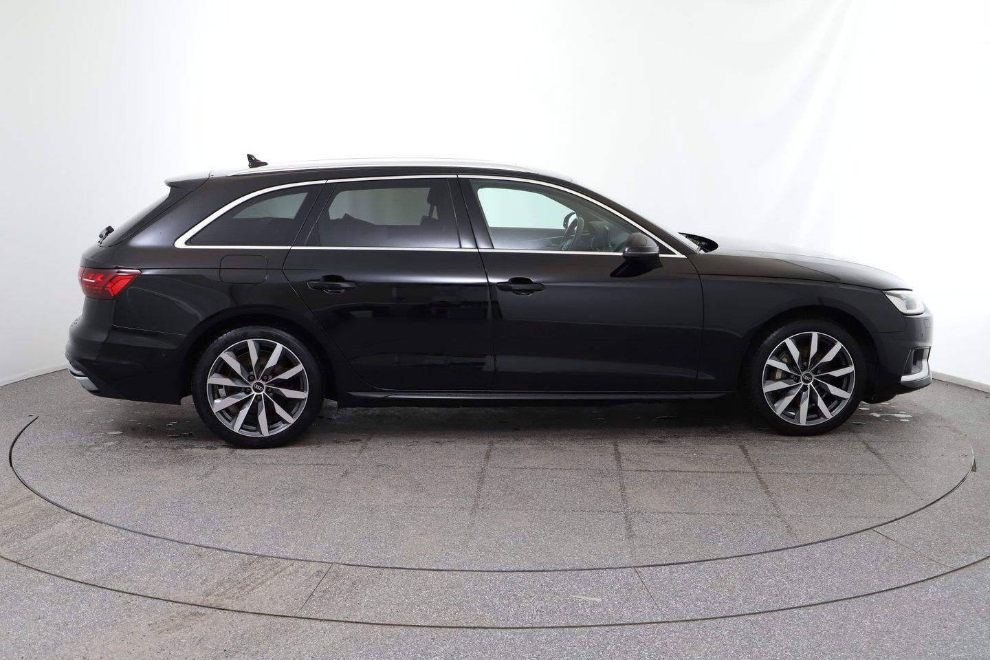 Audi A4 Avant 40 TDI advanced quattro | Bild 8 von 27