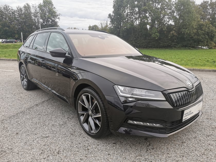 Škoda SUPERB Combi iV SPORTLINE DSG