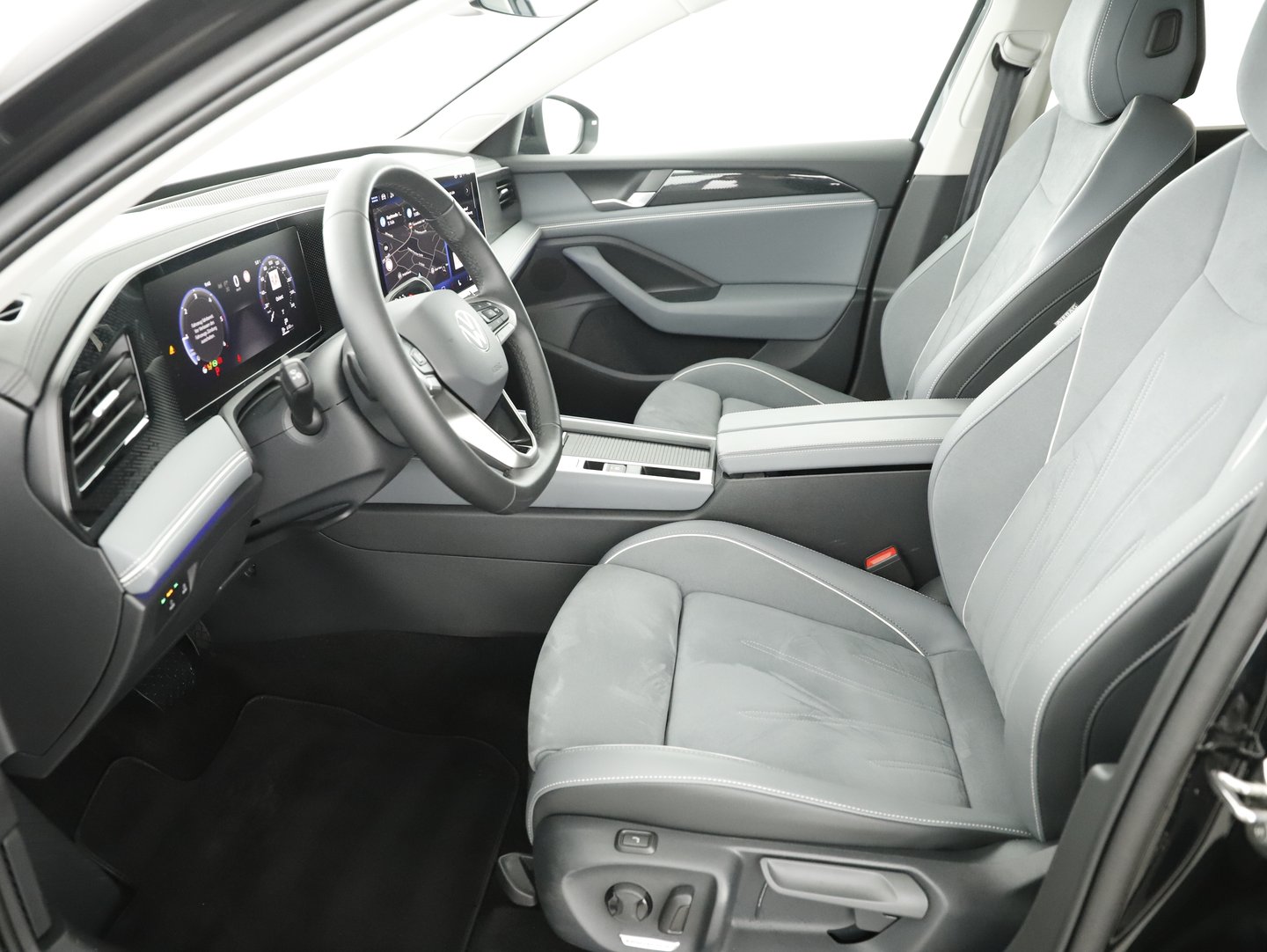 VW Passat Variant Business 2,0 SCR TDI DSG | Bild 7 von 23