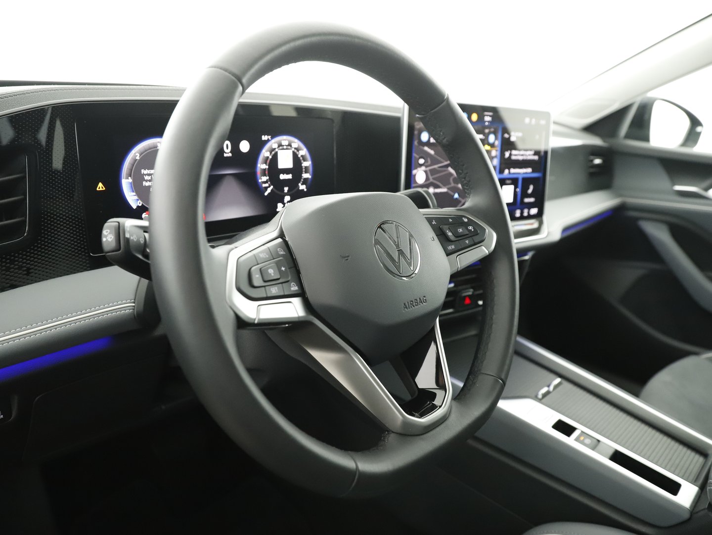 VW Passat Variant Business 2,0 SCR TDI DSG | Bild 9 von 23