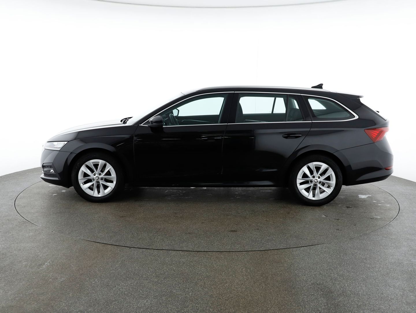 Škoda Octavia Combi 2,0 TDI Premium DSG | Bild 3 von 25