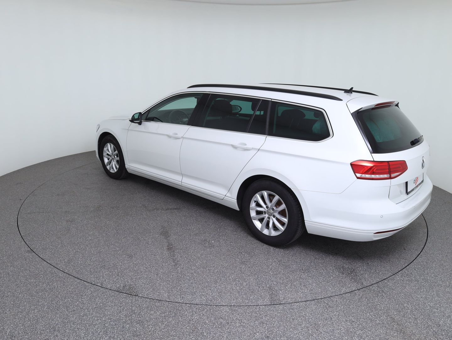 VW Passat Variant Comfortline TDI SCR DSG | Bild 7 von 14