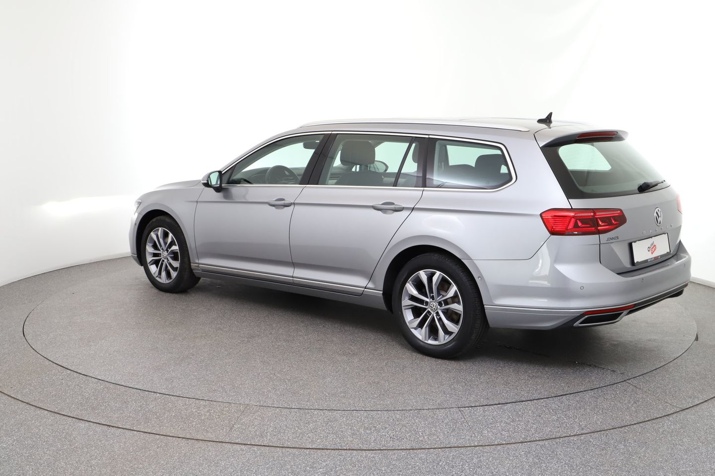 VW Passat Variant Elegance 2,0 TDI SCR DSG | Bild 3 von 29