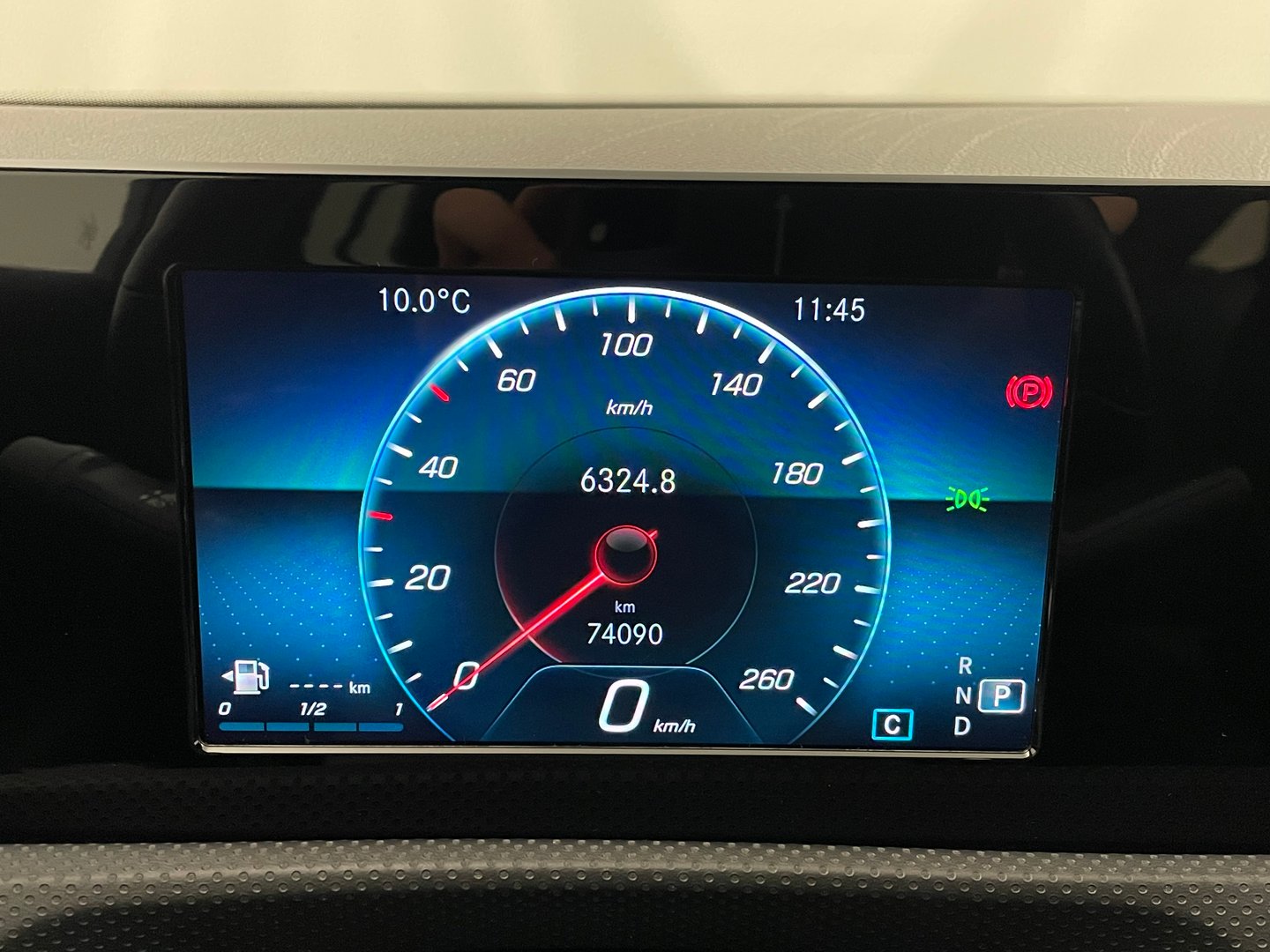 Mercedes CLA 200 d Shooting Brake Aut. | Bild 13 von 25