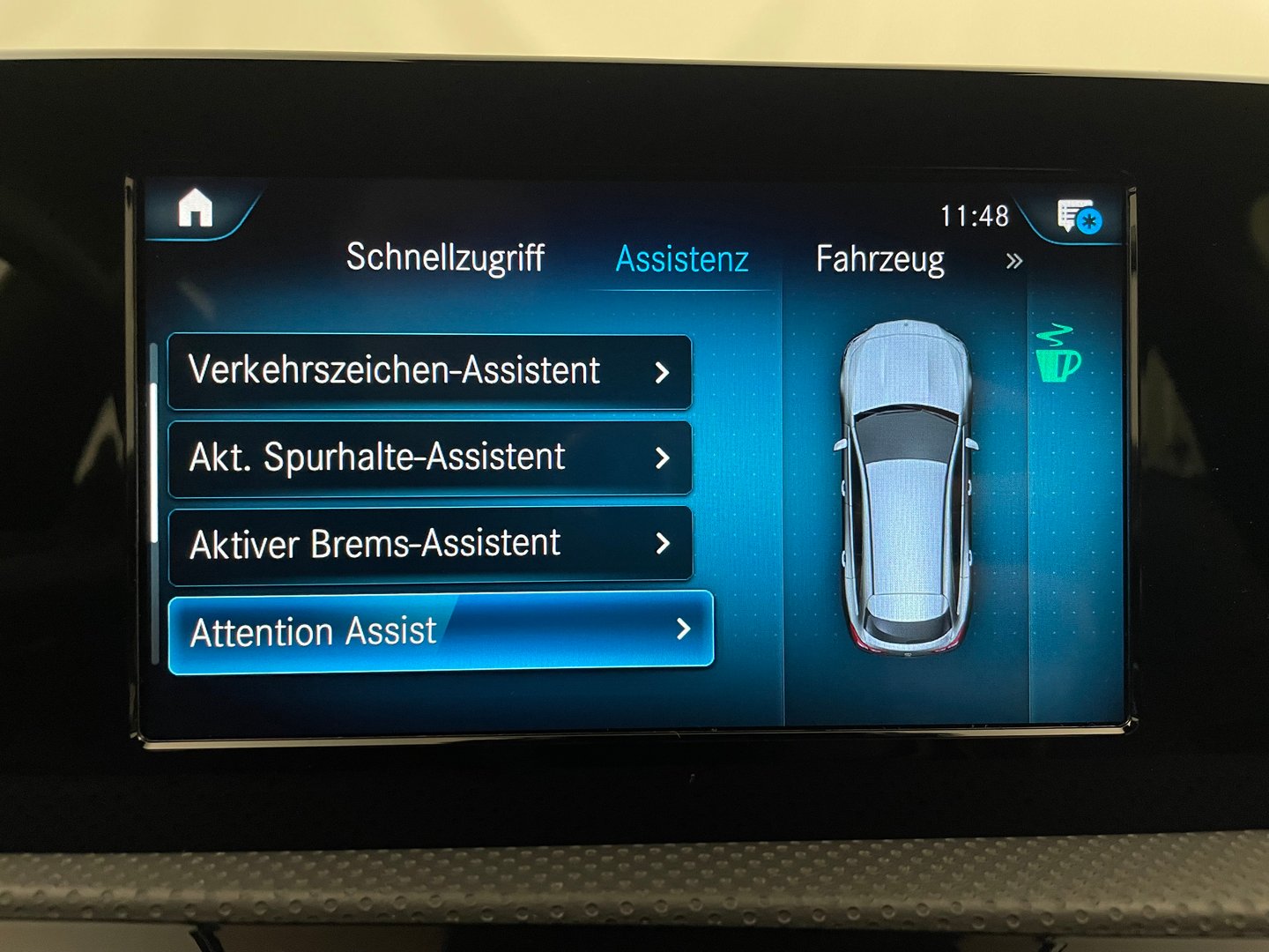 Mercedes CLA 200 d Shooting Brake Aut. | Bild 19 von 25