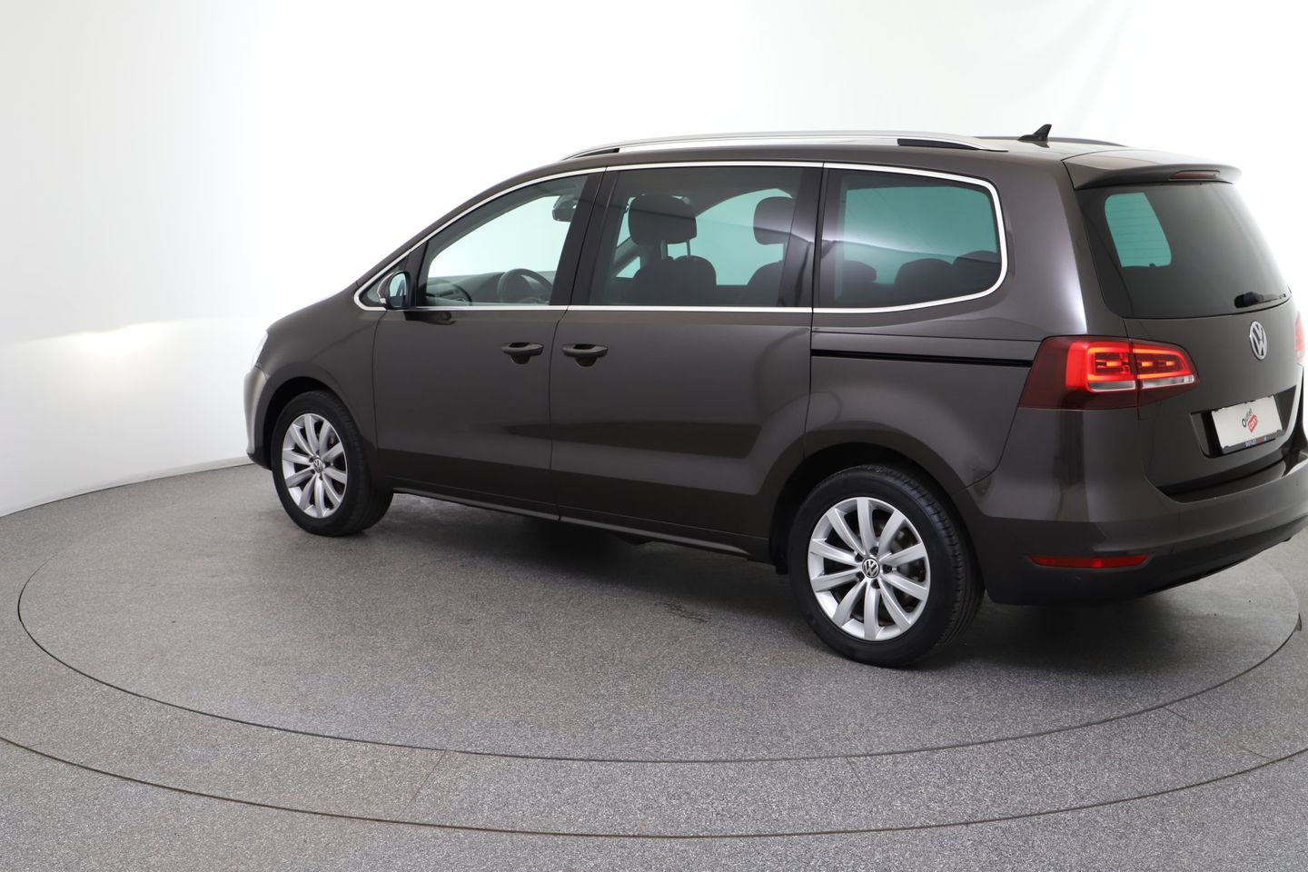 VW Sharan Business+ SCR 2,0 TDI DSG | Bild 3 von 31