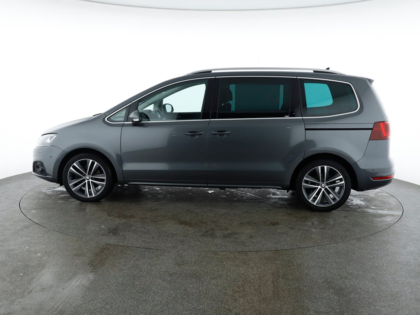 SEAT Alhambra Business TDI | Bild 2 von 27