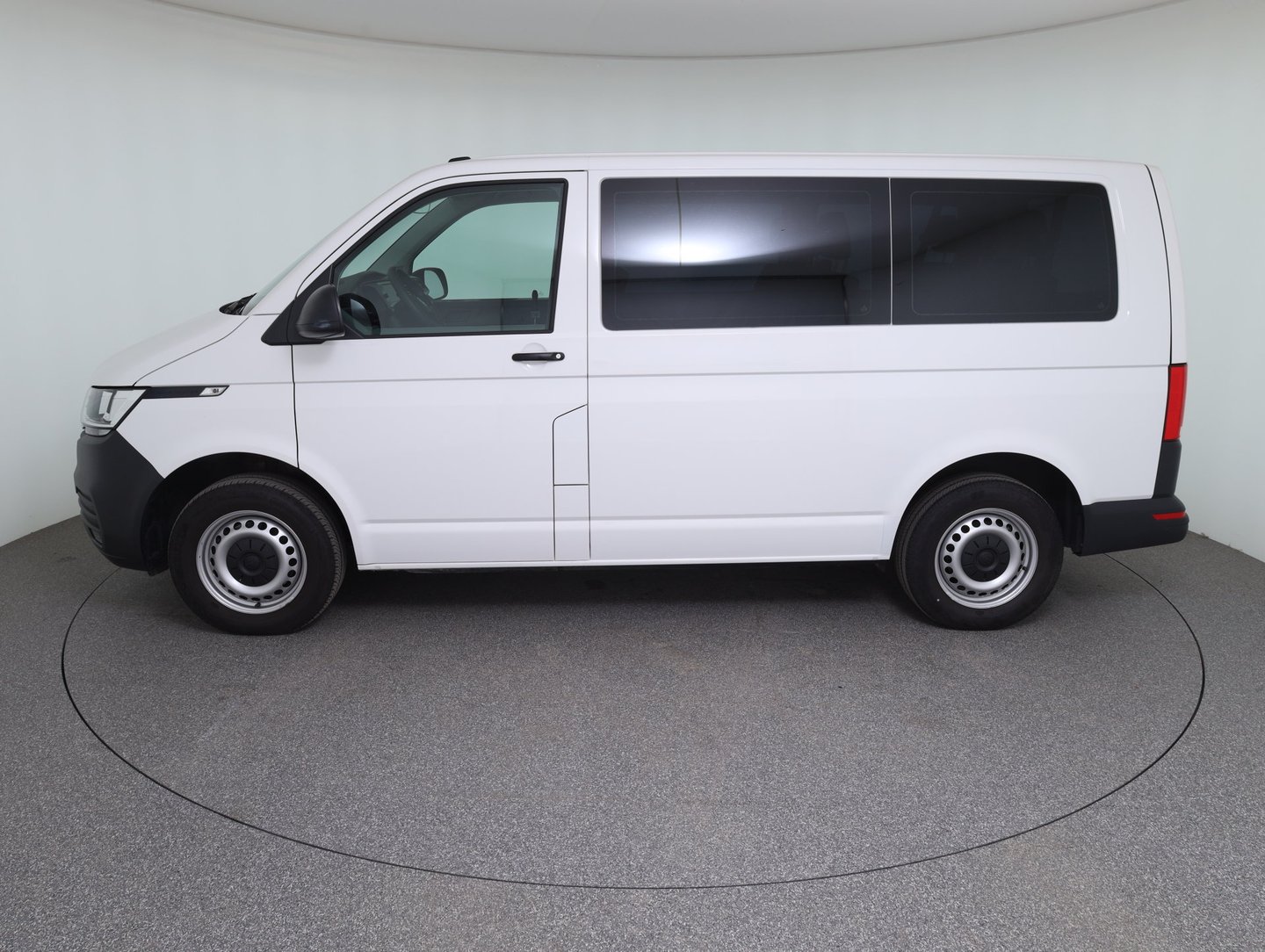 VW Transporter Kombi TDI | Bild 8 von 19