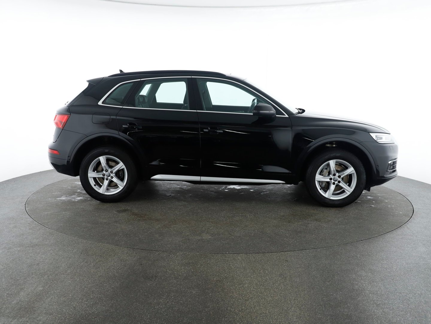 Audi Q5 40 TDI quattro intense S-tronic | Bild 6 von 28