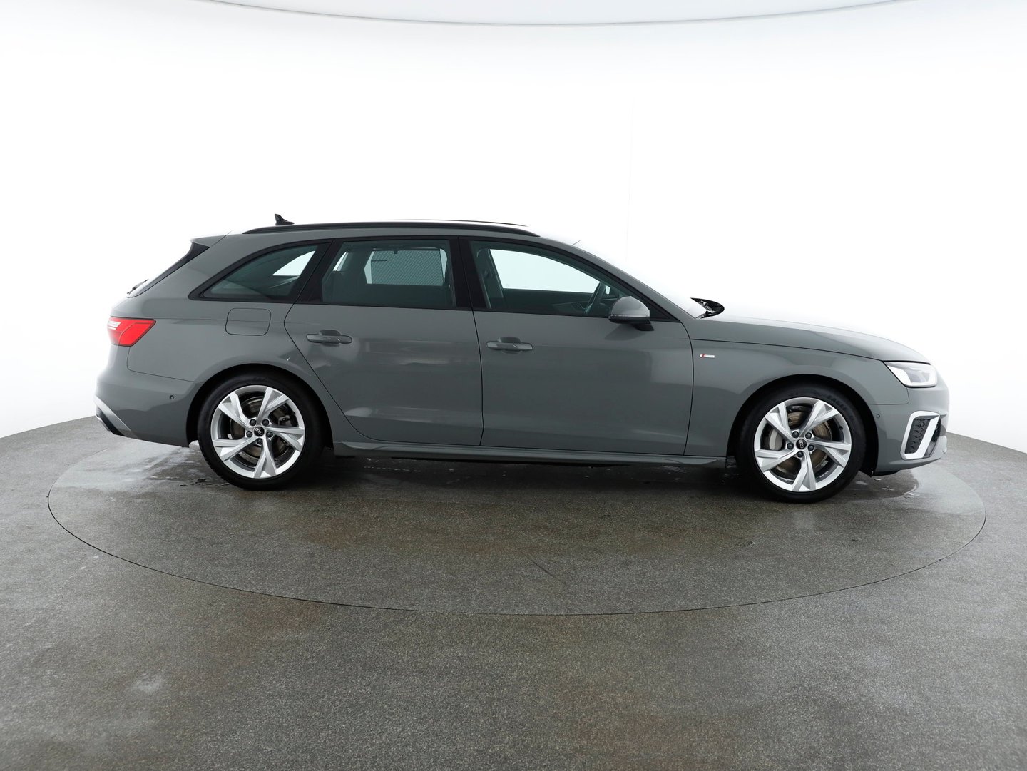 Audi A4 Avant 40 TFSI S line | Bild 6 von 29