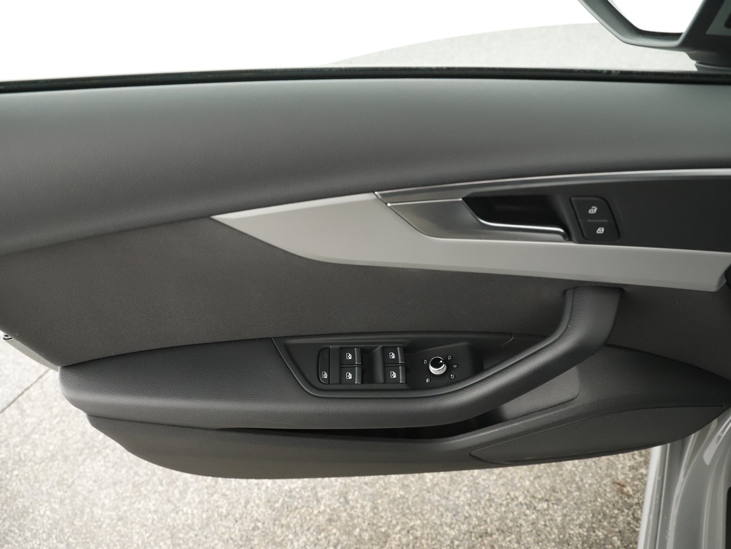 Audi A4 Avant 40 TFSI S line | Bild 10 von 29