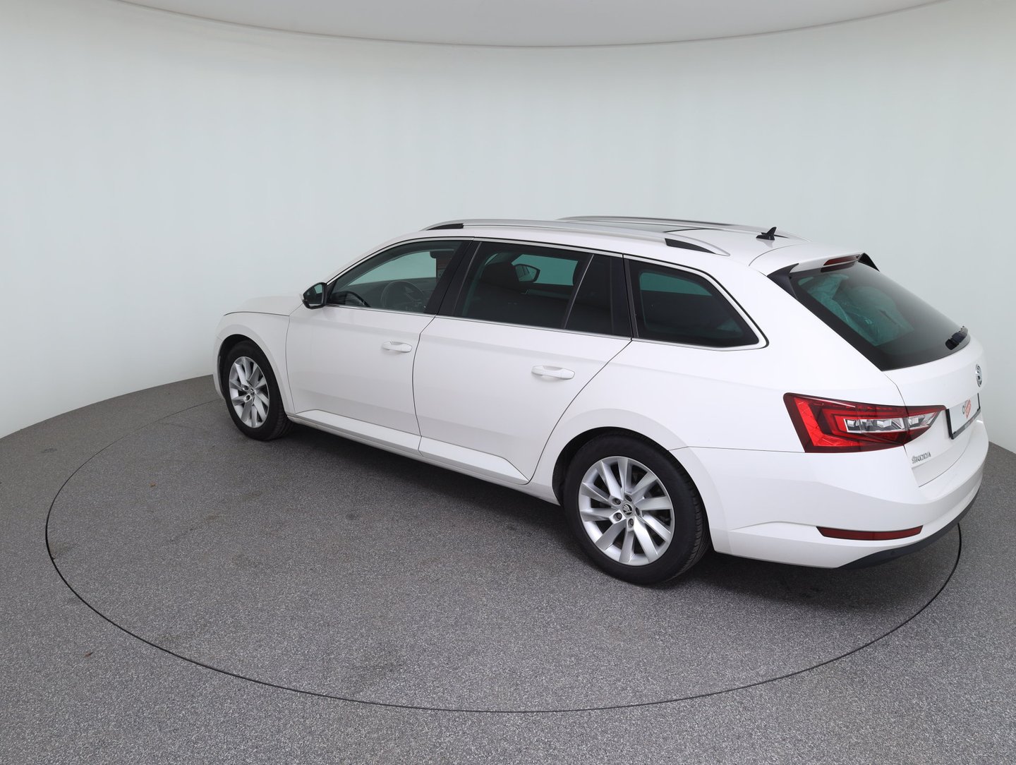 Škoda SUPERB Combi Style TDI | Bild 7 von 21