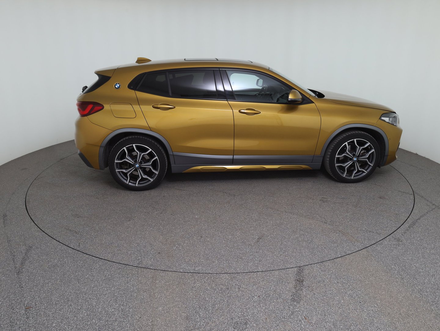 BMW X2 xDrive25e PHEV Aut. | Bild 4 von 25