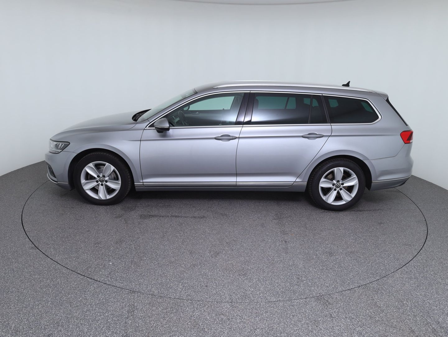 VW Passat Variant Elegance TDI | Bild 8 von 14