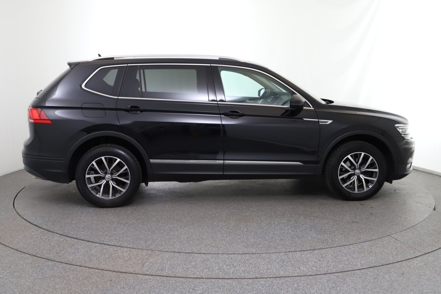 VW Tiguan 1,4 TSI Allspace Comfortline | Bild 6 von 30