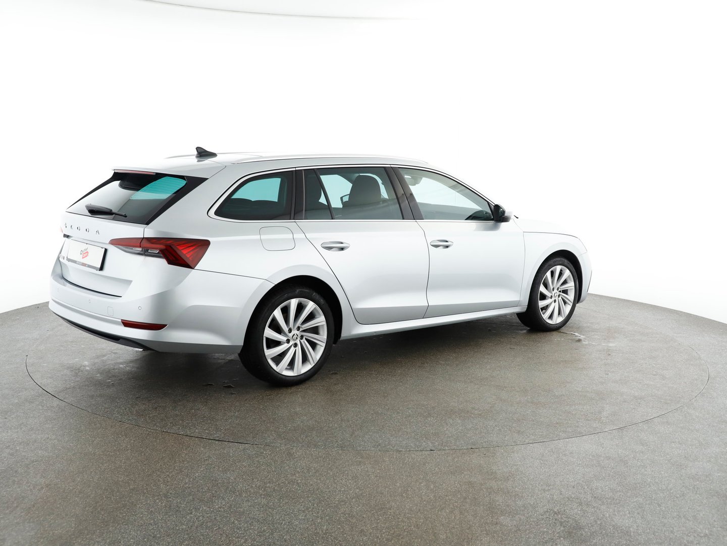 Škoda OCTAVIA Combi Premium TDI DSG | Bild 5 von 26