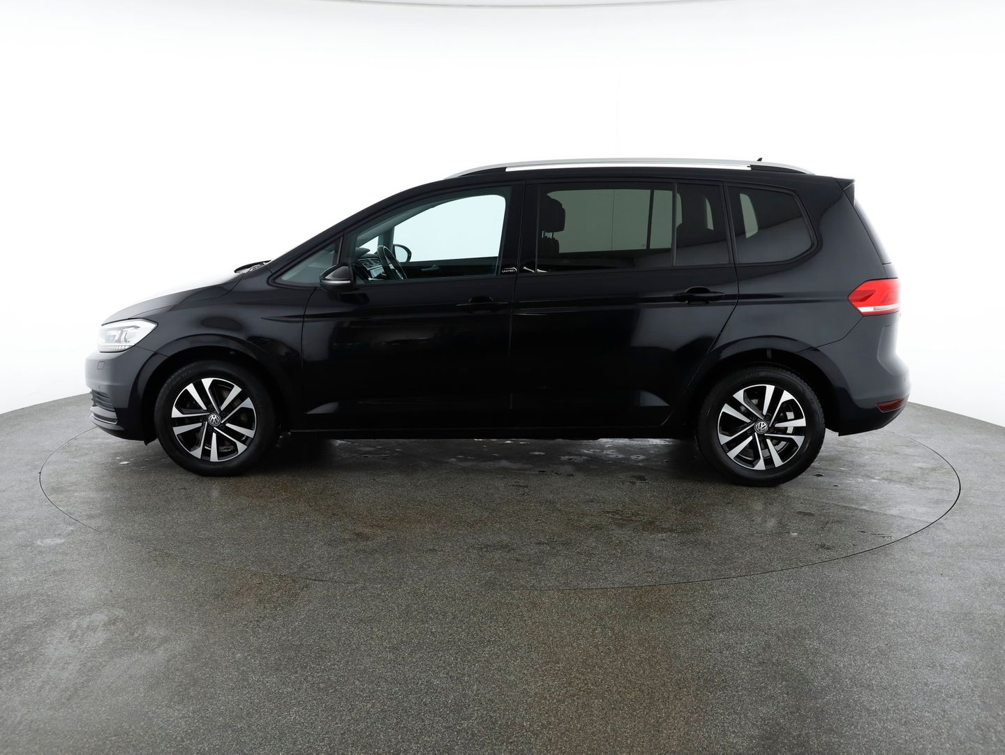 VW Touran Comfortline TDI SCR DSG 5-Sitzer | Bild 8 von 22