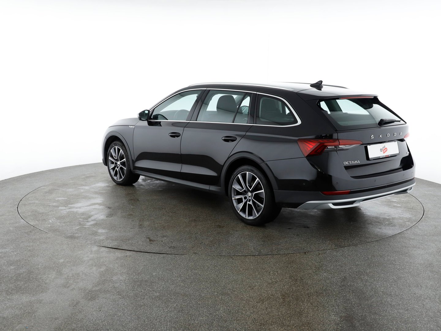 Škoda OCTAVIA Combi 4x4 SCOUT TDI DSG | Bild 9 von 28