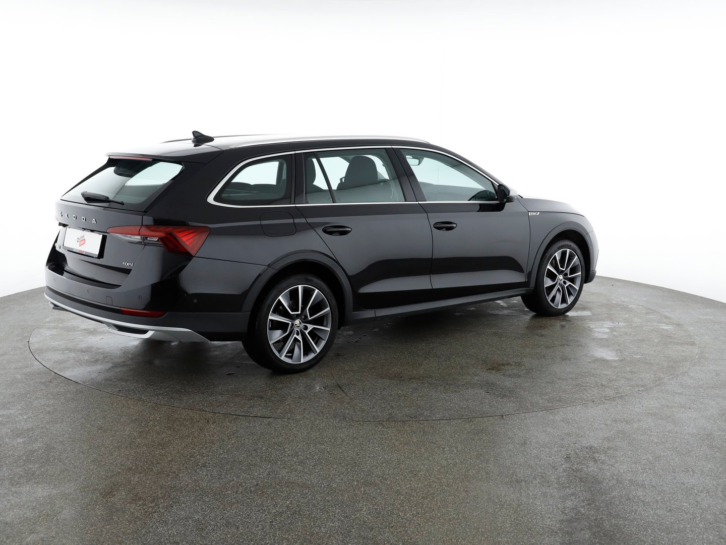 Škoda OCTAVIA Combi 4x4 SCOUT TDI DSG | Bild 6 von 28